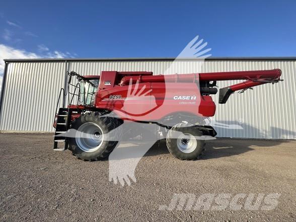 Case IH 8250 Skurtreskere