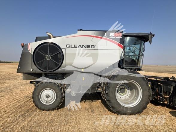 Gleaner S98 Skurtreskere