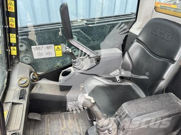 JCB 3TS-8T Kompaktlastere