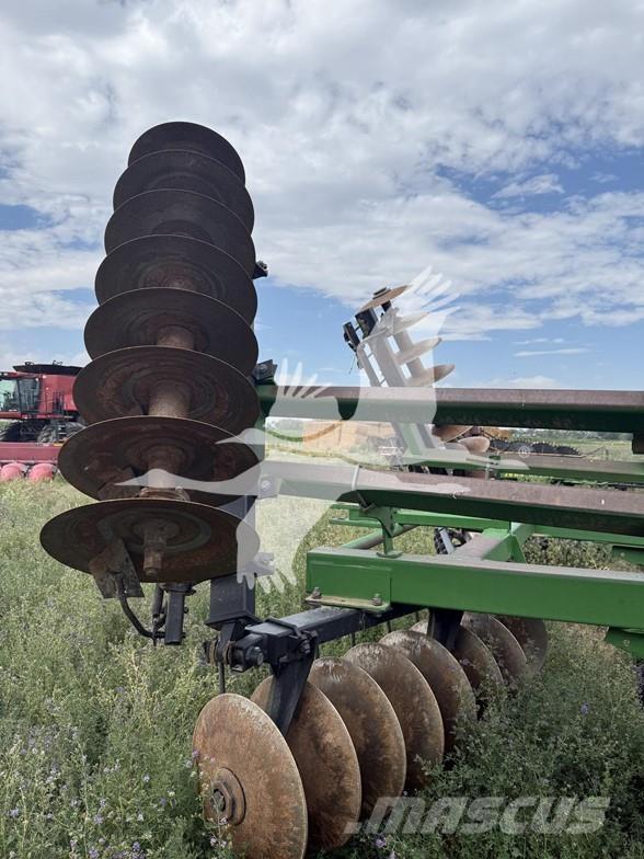 John Deere 630 Skålharver