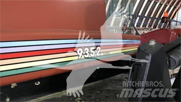 MAC DON 9352 Svanser