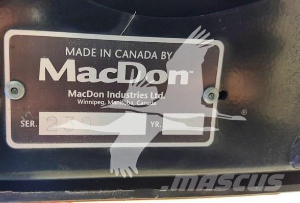 MAC DON D65 Skjærebord til skurtresker