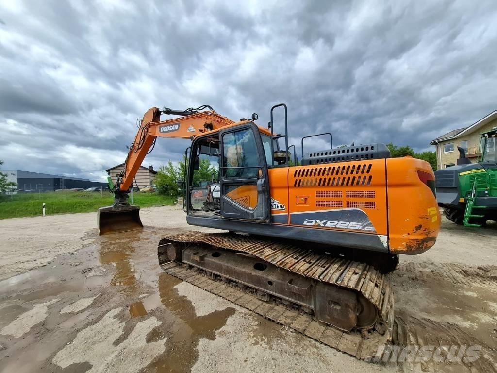 Doosan DX 225 LC-5 Beltegraver