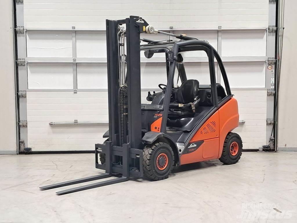 Linde H25T-02 Propan trucker