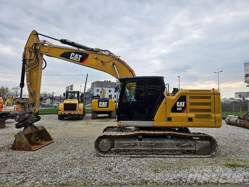 CAT 323-07B Beltegraver
