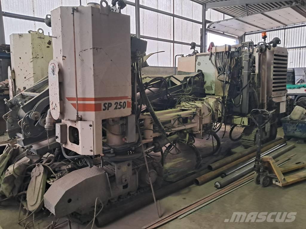 Wirtgen SP250 Forskaling