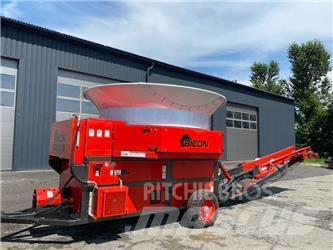 Bizon B-1030 Rundballerivere, -kuttere og -utpakkere