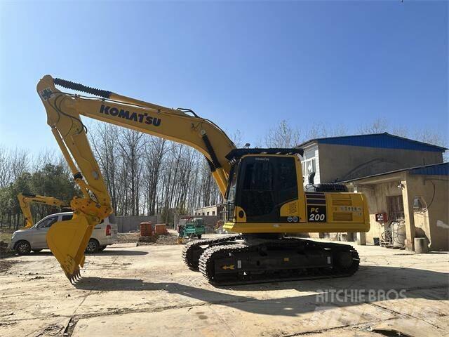 Komatsu PC200-8 Beltegraver