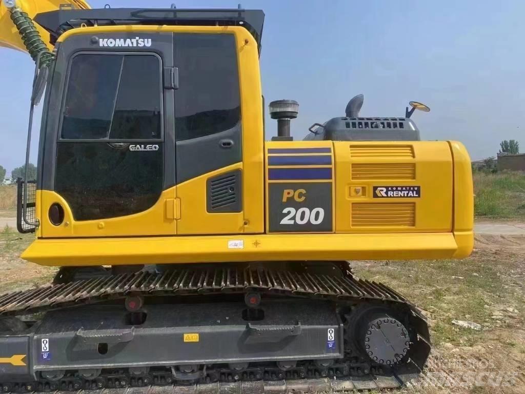 Komatsu PC 200-8 Midigravere 7 - 12t