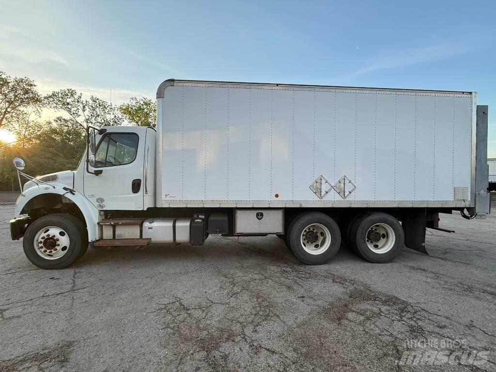 Freightliner M 106 Skapbiler