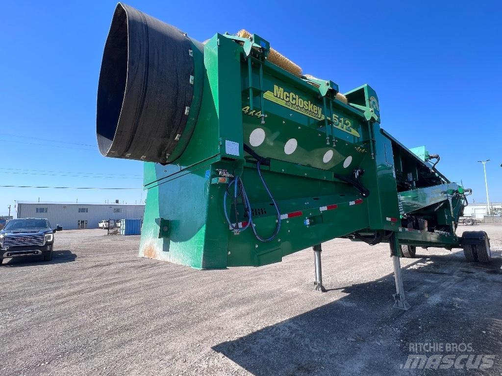 McCloskey 512R Tromler