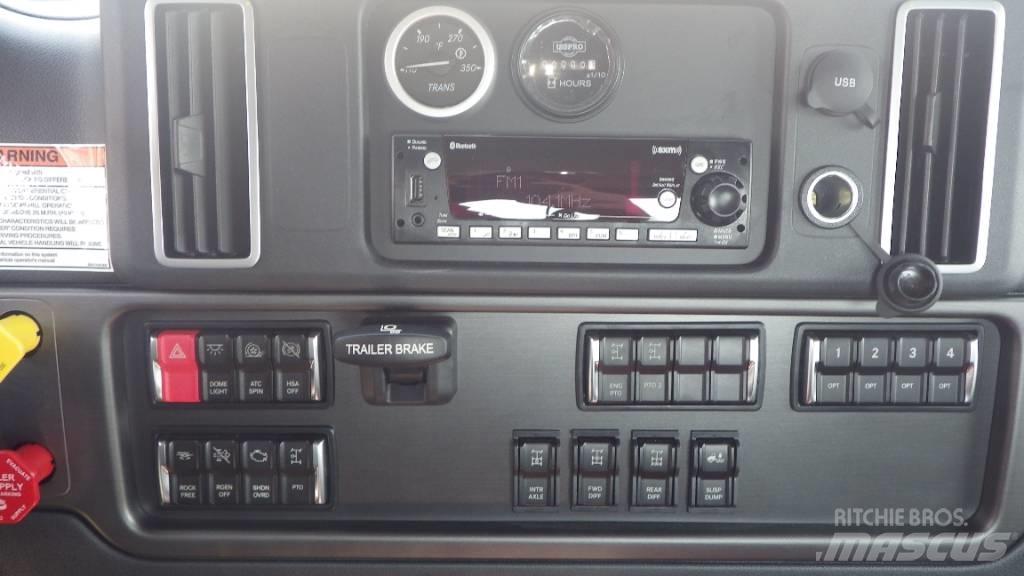 Freightliner 114 SD Chassis