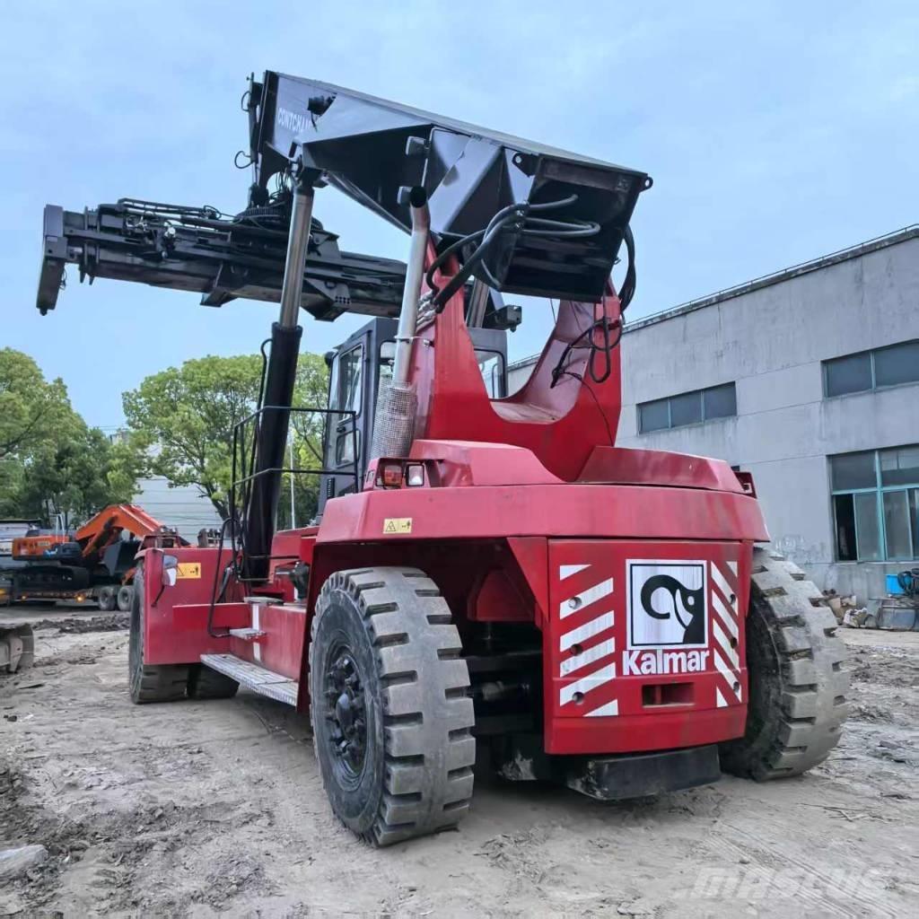 Kalmar DRT 450 Reachstackere