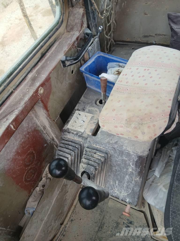 Komatsu WA 600-1 Hjullastere