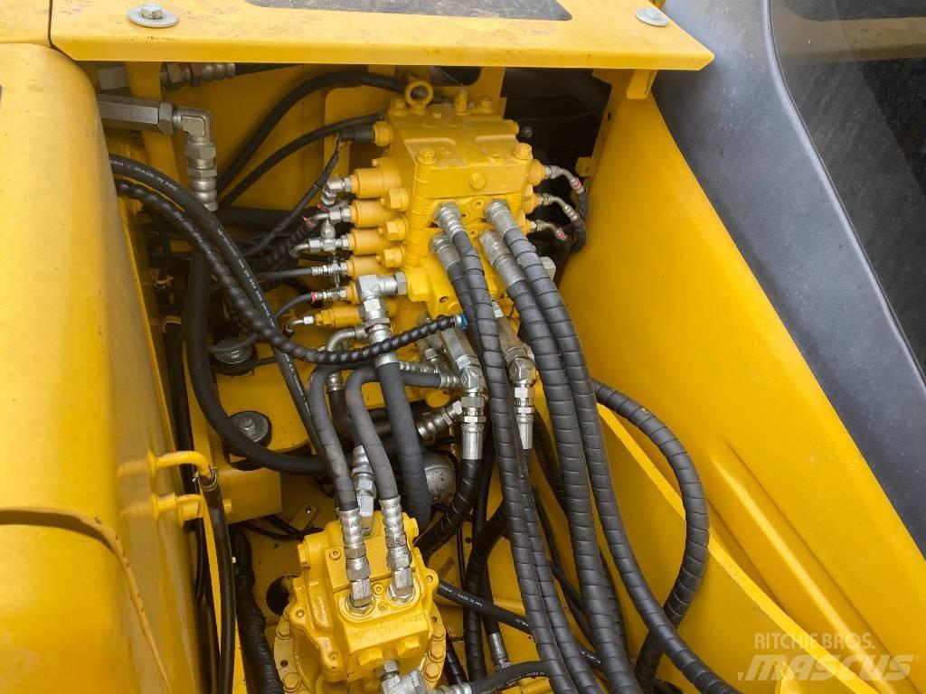 Komatsu 110LC-7 Beltegraver