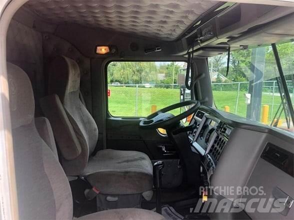Kenworth W900B Trekkvogner
