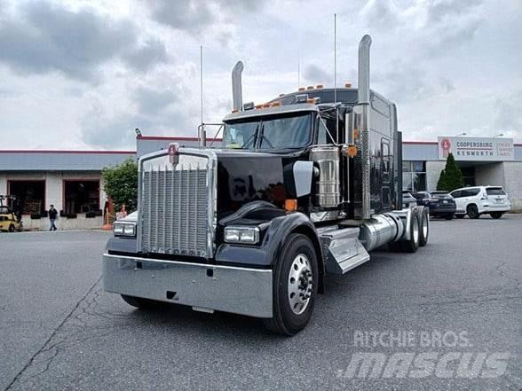 Kenworth W900L Trekkvogner