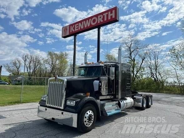 Kenworth W900L Trekkvogner