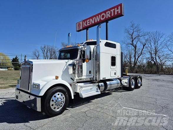 Kenworth W900L Trekkvogner