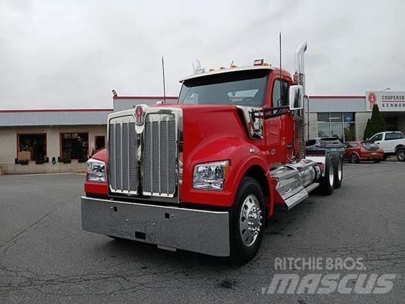 Kenworth W990 Trekkvogner