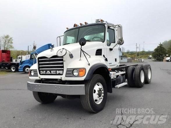 Mack GRANITE CV713 Chassis