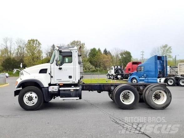 Mack GRANITE CV713 Chassis