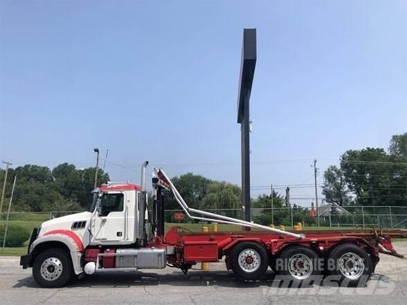 Mack GRANITE GU713 Renovasjonsbil