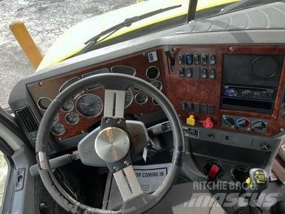 Mack GRANITE GU713 Tippbil