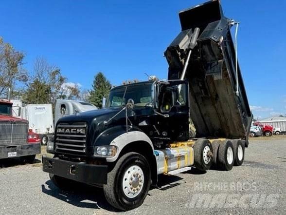 Mack GRANITE GU713 Tippbil