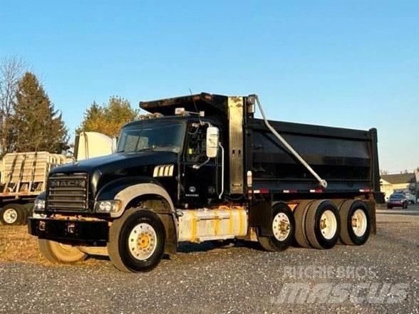 Mack GRANITE GU713 Tippbil
