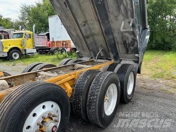 Mack GRANITE GU713 Tippbil