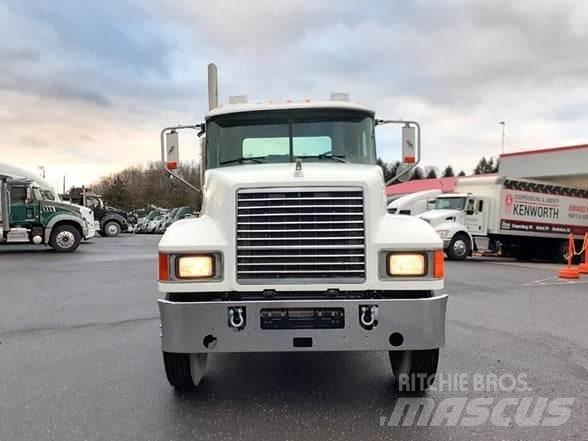 Mack PINNACLE CHU613 Trekkvogner