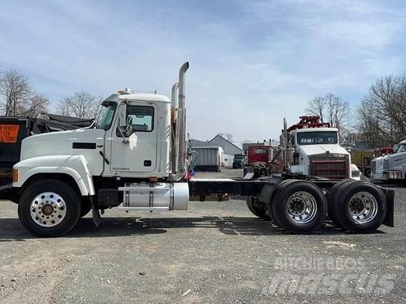Mack PINNACLE CHU613 Trekkvogner
