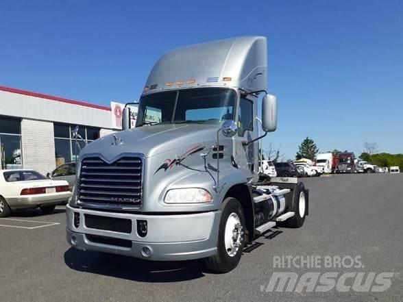 Mack PINNACLE CXU612 Trekkvogner