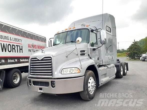 Mack PINNACLE CXU613 Trekkvogner