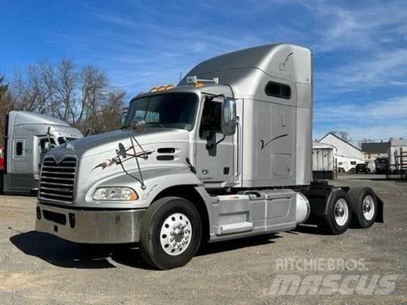 Mack PINNACLE CXU613 Trekkvogner