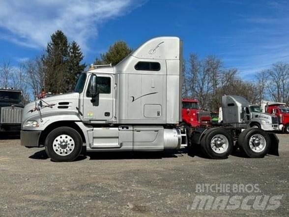 Mack PINNACLE CXU613 Trekkvogner