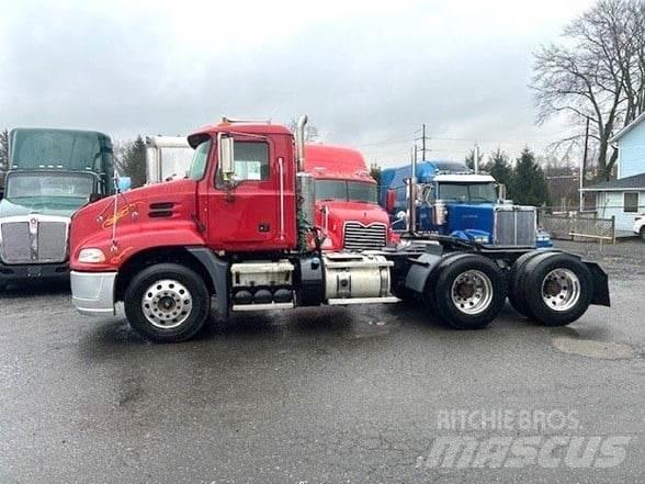 Mack PINNACLE CXU613 Trekkvogner