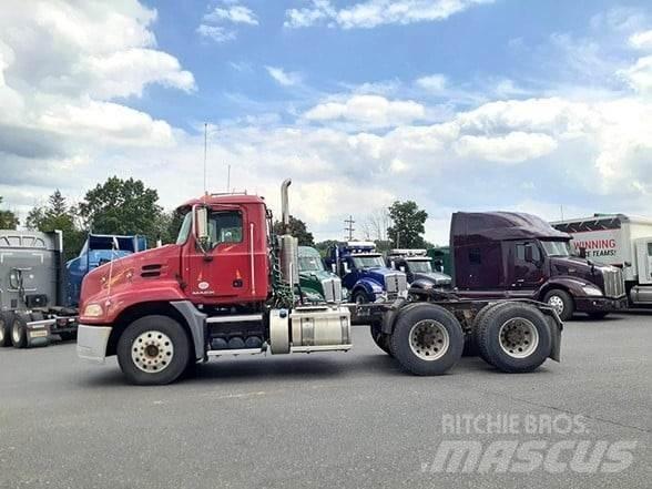 Mack PINNACLE CXU613 Trekkvogner