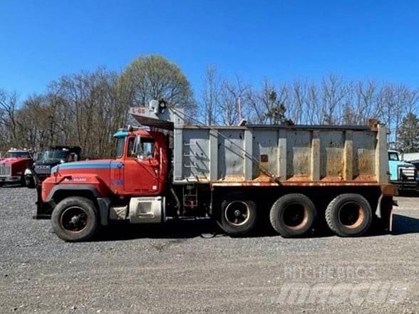 Mack RD688S Tippbil