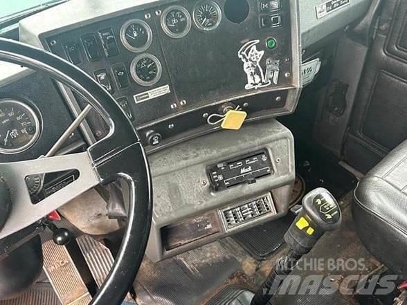 Mack RD688SX Tippbil