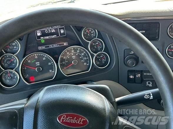 Peterbilt 567 Tippbil