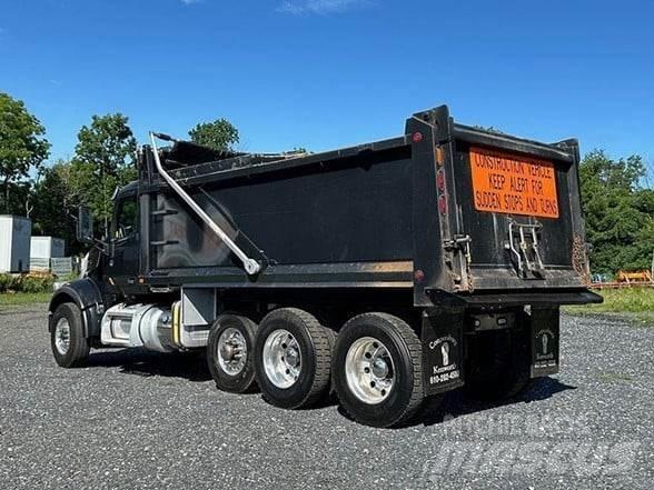 Peterbilt 567 Tippbil