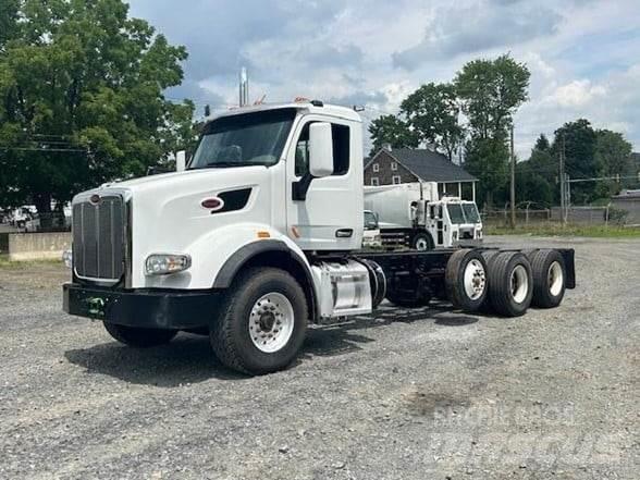 Peterbilt 567 Chassis
