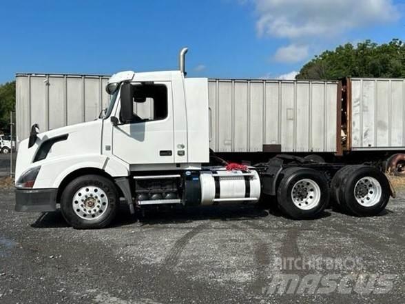 Volvo VNL64T300 Trekkvogner