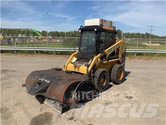 CAT 246 Kompaktlastere