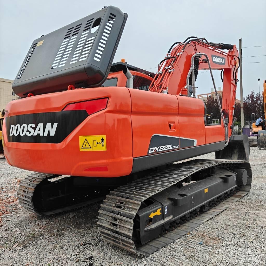 Doosan DX225LC-9C Beltegraver
