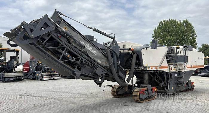Wirtgen W 220 Asfalt-kaldfresere