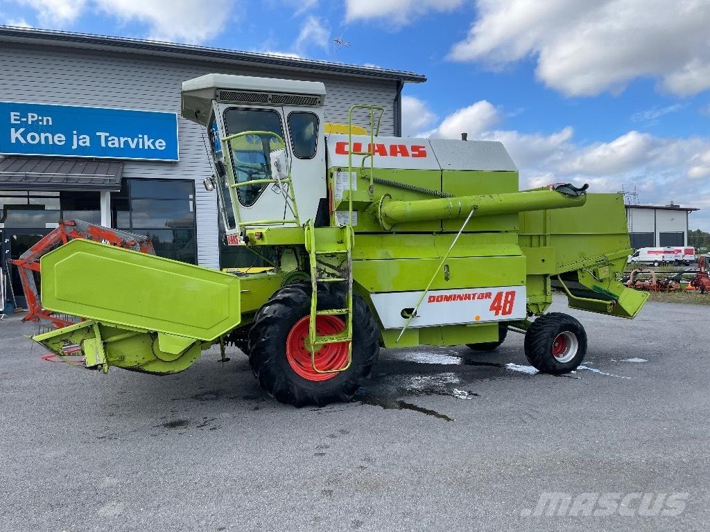 CLAAS Dominator 48 Skurtreskere
