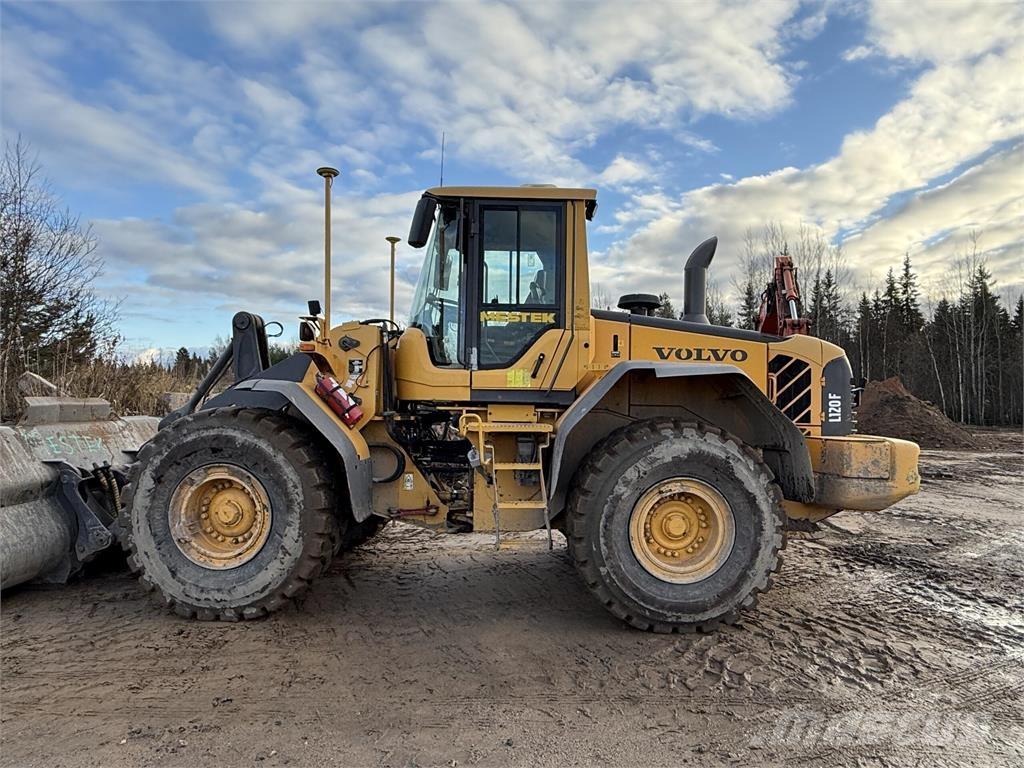 Volvo L120F Hjullastere